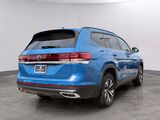 2025 Volkswagen Atlas 2.0T SE Oshkosh WI
