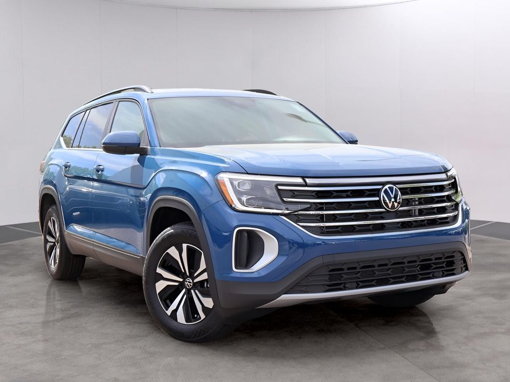 2025 Volkswagen Atlas 2.0T SE Oshkosh WI