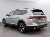 2025 Volkswagen Atlas 2.0T SE Oshkosh WI
