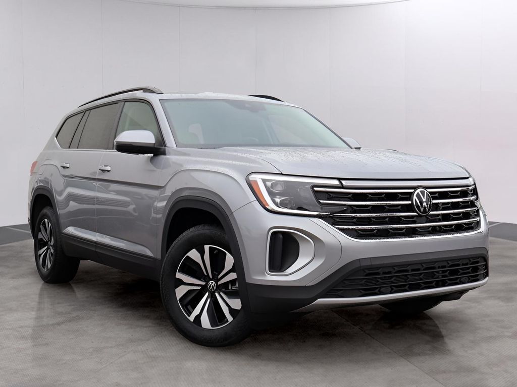 2025 Volkswagen Atlas 2.0T SE Oshkosh WI