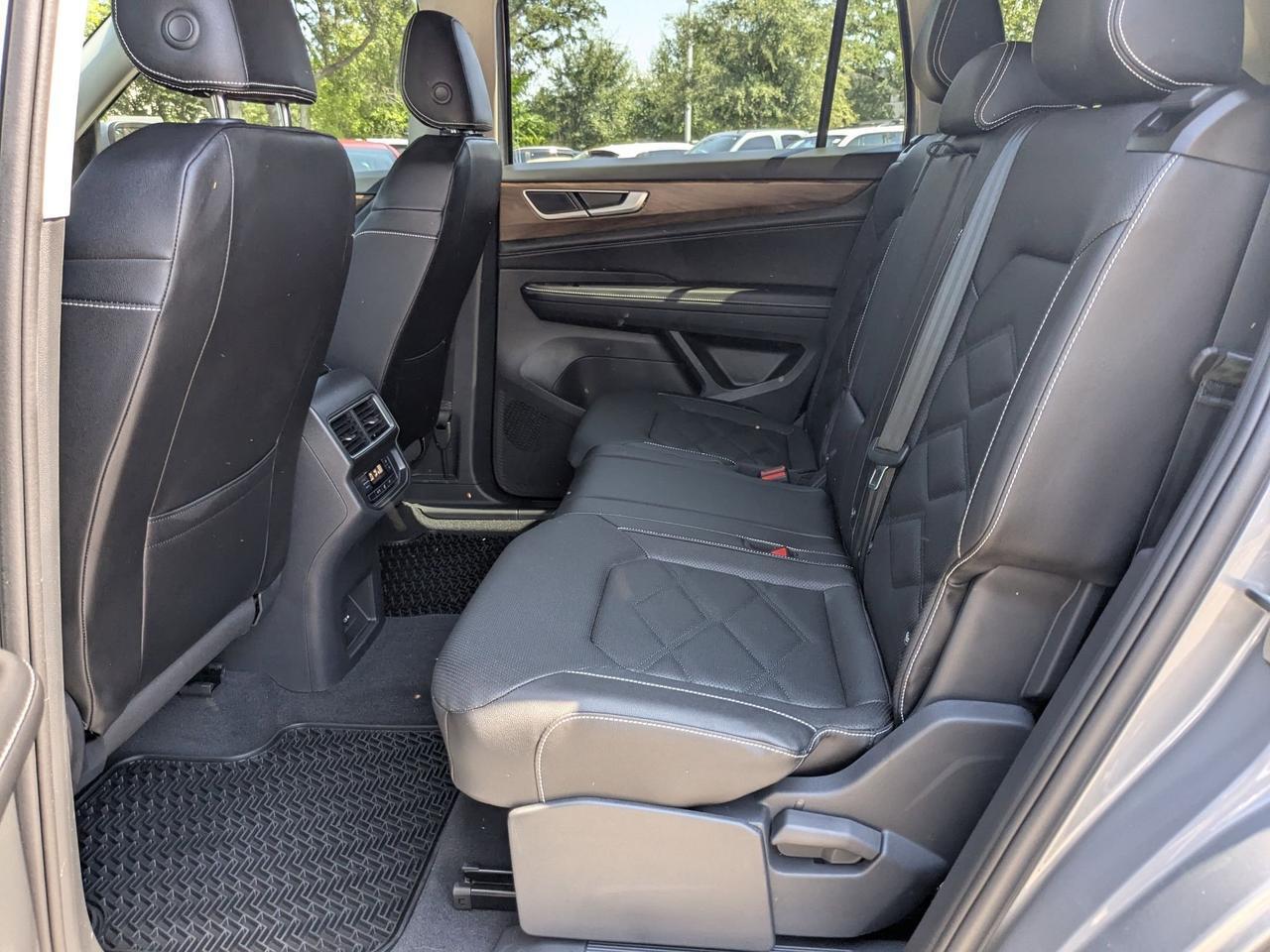 2025 Volkswagen Atlas 2.0T SE San Antonio TX