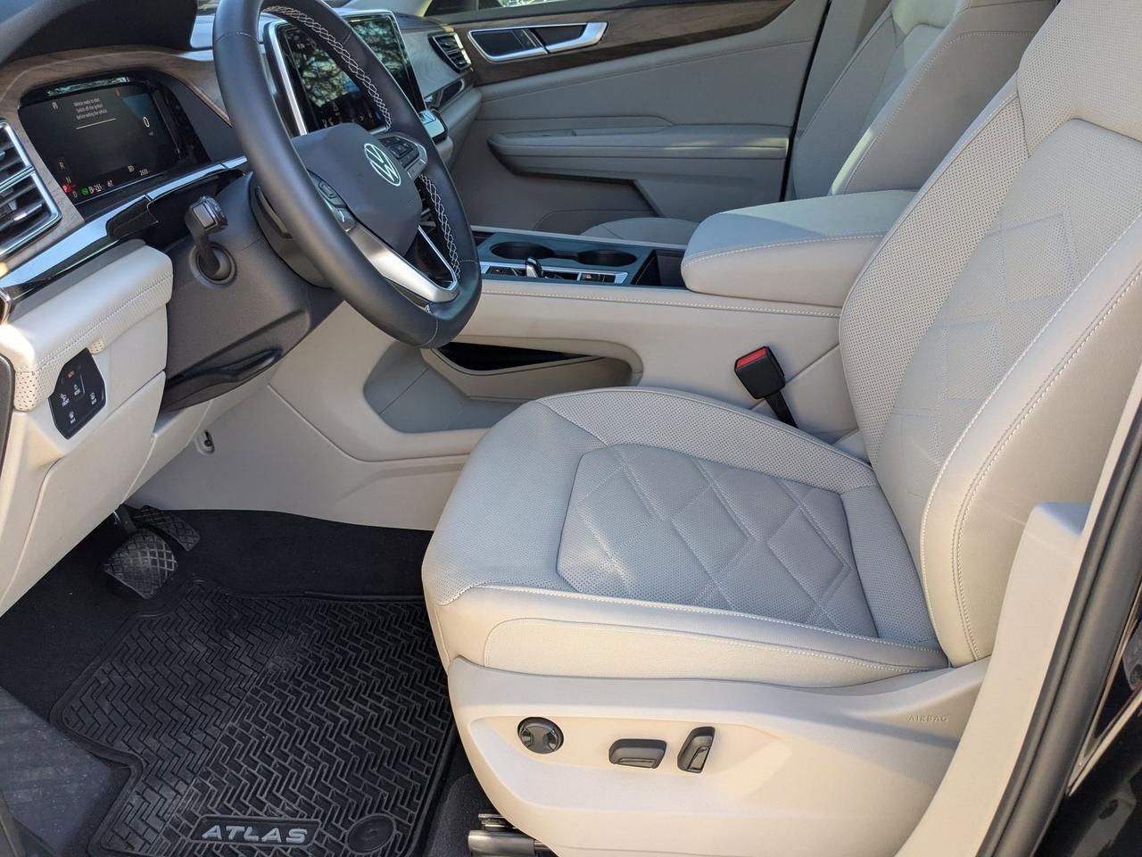 2025 Volkswagen Atlas 2.0T SE San Antonio TX