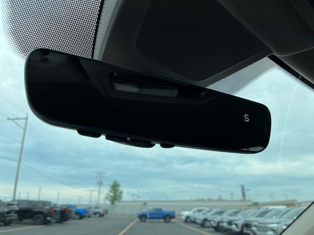 2025 Volkswagen Atlas 2.0T SE w/Technology Green Bay WI