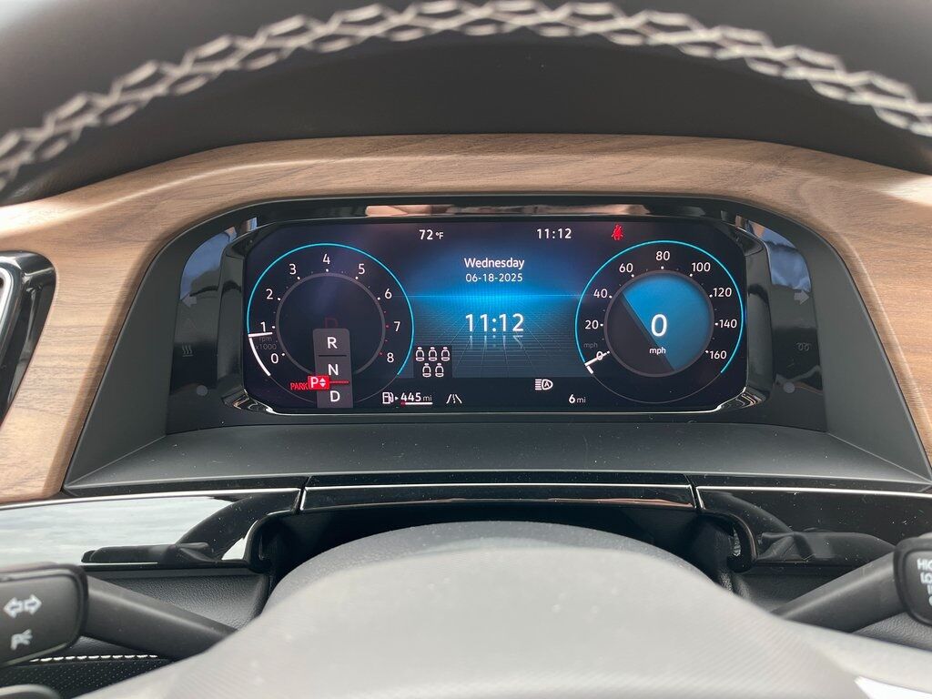 2025 Volkswagen Atlas 2.0T SE w/Technology Green Bay WI