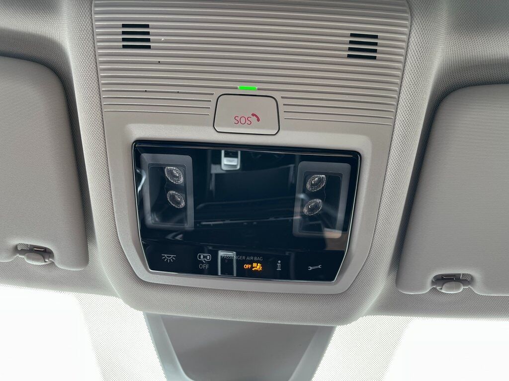 2025 Volkswagen Atlas 2.0T SE w/Technology Green Bay WI