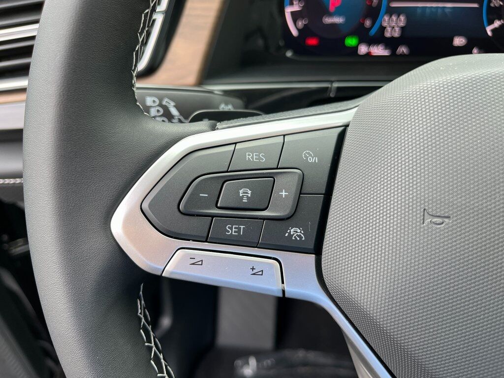 2025 Volkswagen Atlas 2.0T SE w/Technology Green Bay WI