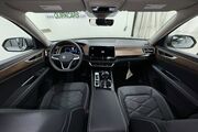 2025 Volkswagen Atlas 2.0T SE w/Technology Oshkosh WI