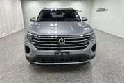 2025 Volkswagen Atlas 2.0T SE w/Technology Oshkosh WI
