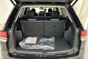 2025 Volkswagen Atlas 2.0T SE w/Technology Oshkosh WI