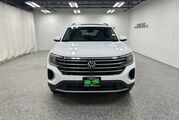 2025 Volkswagen Atlas 2.0T SE w/Technology Oshkosh WI