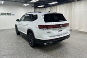 2025 Volkswagen Atlas 2.0T SE w/Technology Oshkosh WI