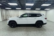 2025 Volkswagen Atlas 2.0T SE w/Technology Oshkosh WI