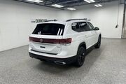 2025 Volkswagen Atlas 2.0T SE w/Technology Oshkosh WI