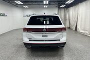 2025 Volkswagen Atlas 2.0T SE w/Technology Oshkosh WI