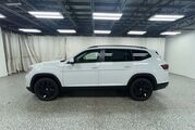 2025 Volkswagen Atlas 2.0T SE w/Technology Oshkosh WI
