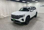 2025 Volkswagen Atlas 2.0T SE w/Technology Oshkosh WI