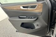 2025 Volkswagen Atlas 2.0T SE w/Technology Oshkosh WI