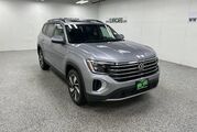2025 Volkswagen Atlas 2.0T SE w/Technology Oshkosh WI