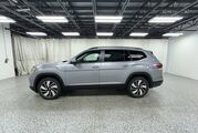 2025 Volkswagen Atlas 2.0T SE w/Technology Oshkosh WI
