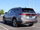 2025 Volkswagen Atlas 2.0T SE w/Technology Oshkosh WI