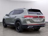 2025 Volkswagen Atlas 2.0T SE w/Technology Oshkosh WI