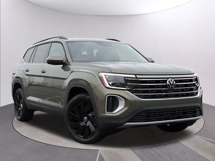 2025 Volkswagen Atlas 2.0T SE w/Technology Oshkosh WI