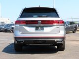 2025 Volkswagen Atlas 2.0T SE w/Technology Oshkosh WI