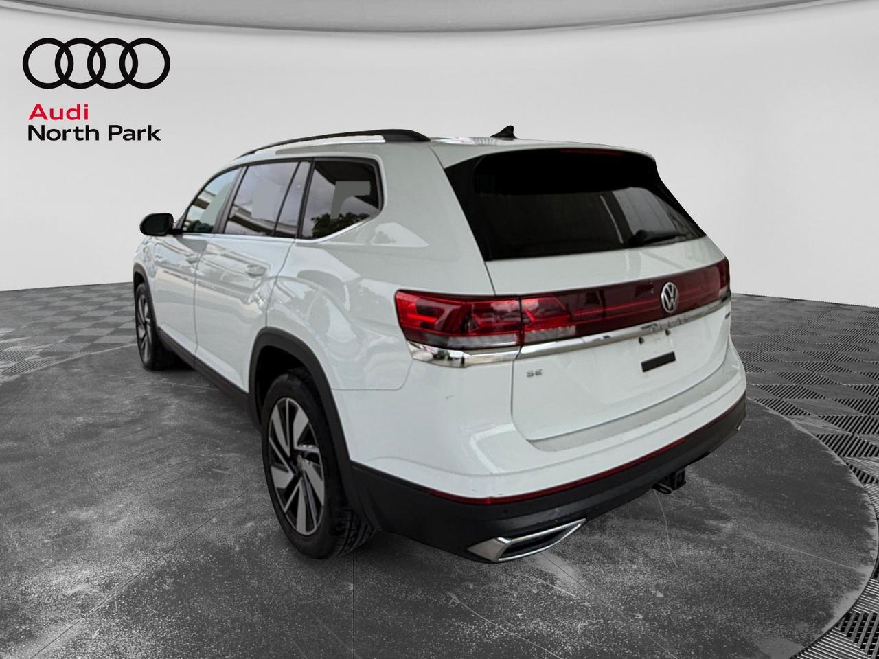 2025 Volkswagen Atlas 2.0T SE w/Technology