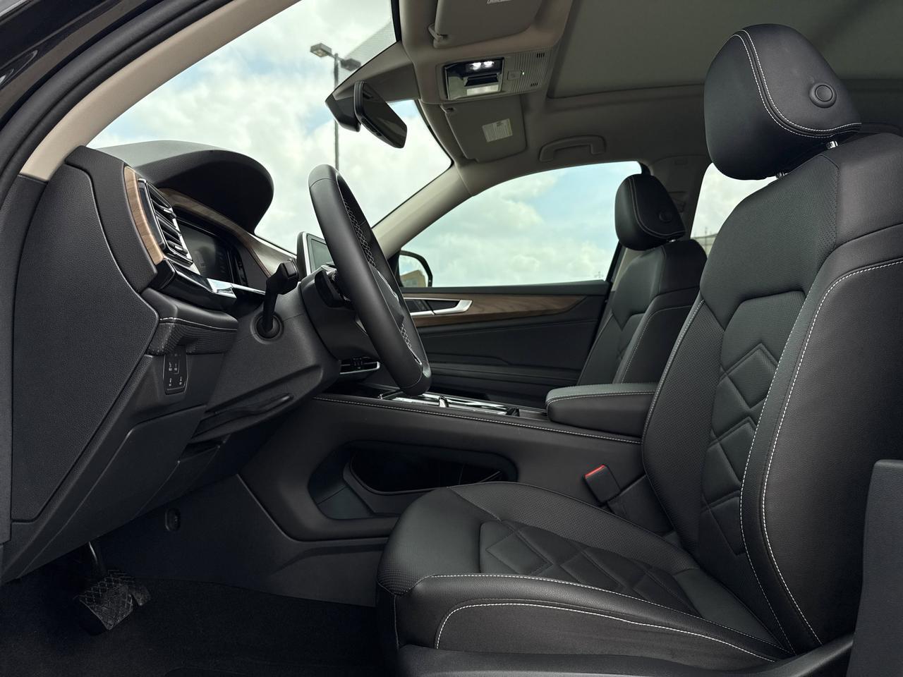 2025 Volkswagen Atlas 2.0T SE w/Technology San Antonio TX