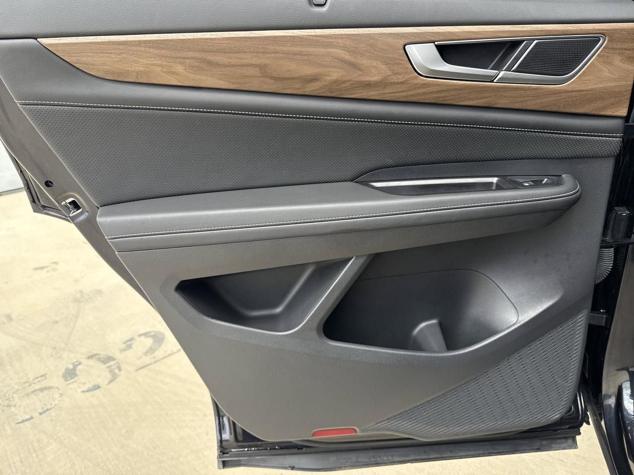 2025 Volkswagen Atlas 2.0T SE w/Technology San Antonio TX