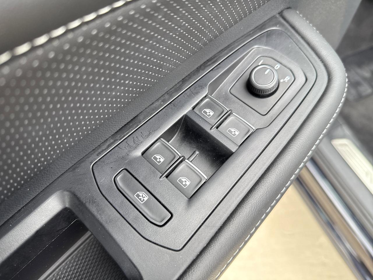 2025 Volkswagen Atlas 2.0T SE w/Technology San Antonio TX