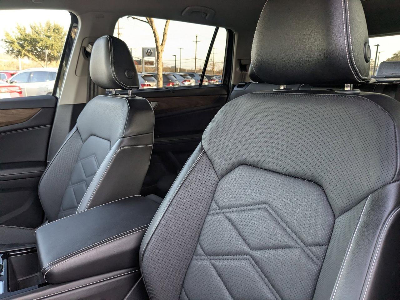 2025 Volkswagen Atlas 2.0T SE w/Technology San Antonio TX