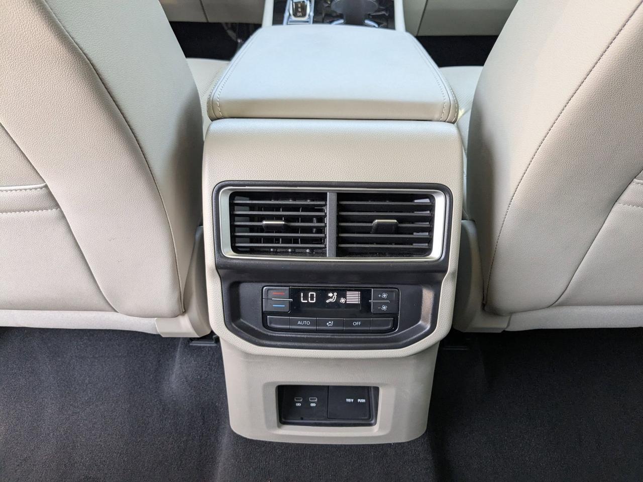 2025 Volkswagen Atlas 2.0T SE w/Technology San Antonio TX