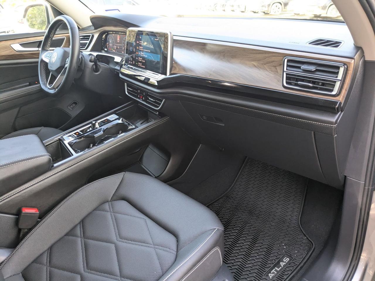 2025 Volkswagen Atlas 2.0T SE w/Technology San Antonio TX