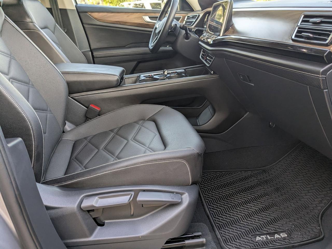 2025 Volkswagen Atlas 2.0T SE w/Technology San Antonio TX