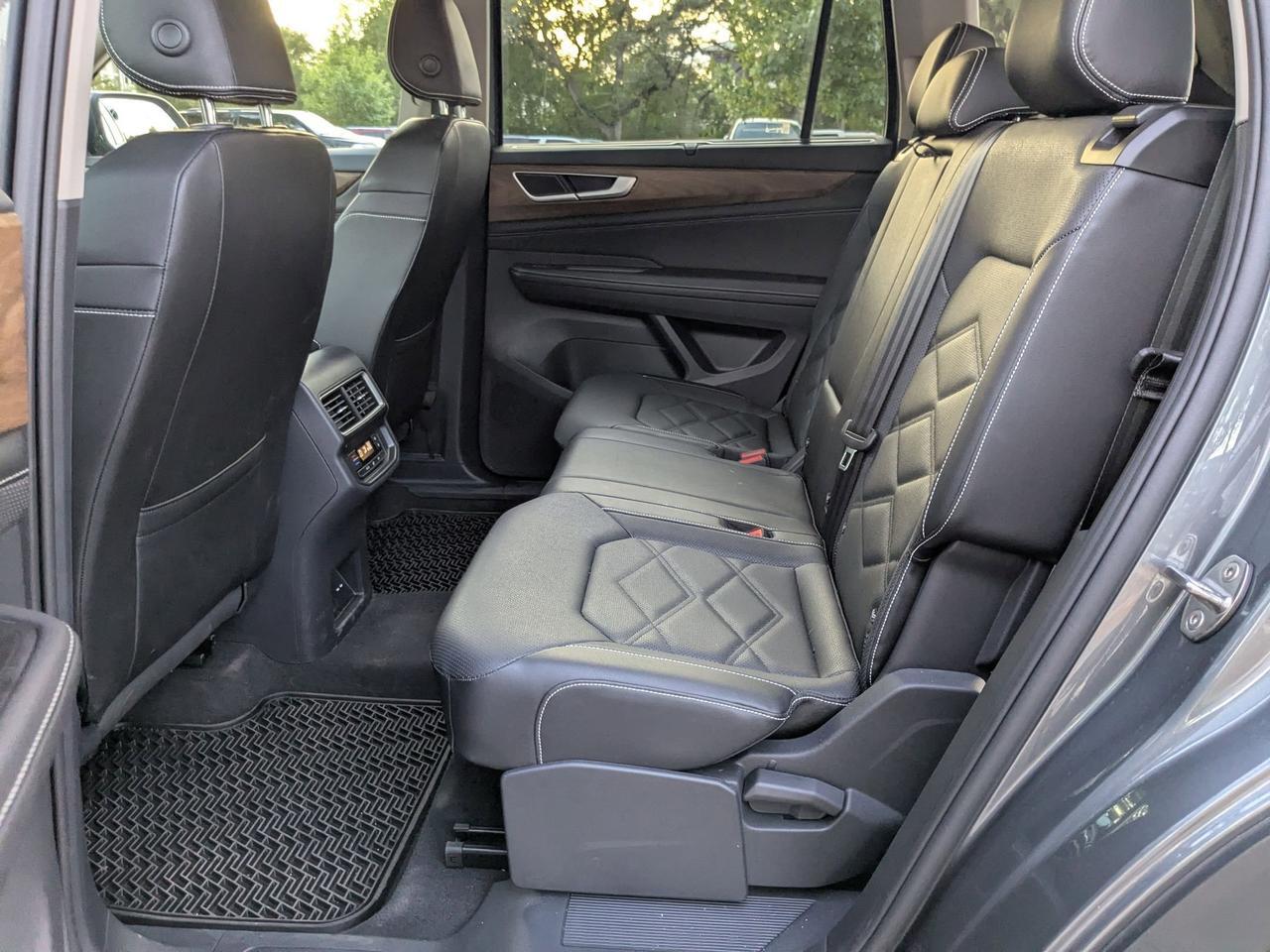 2025 Volkswagen Atlas 2.0T SE w/Technology San Antonio TX