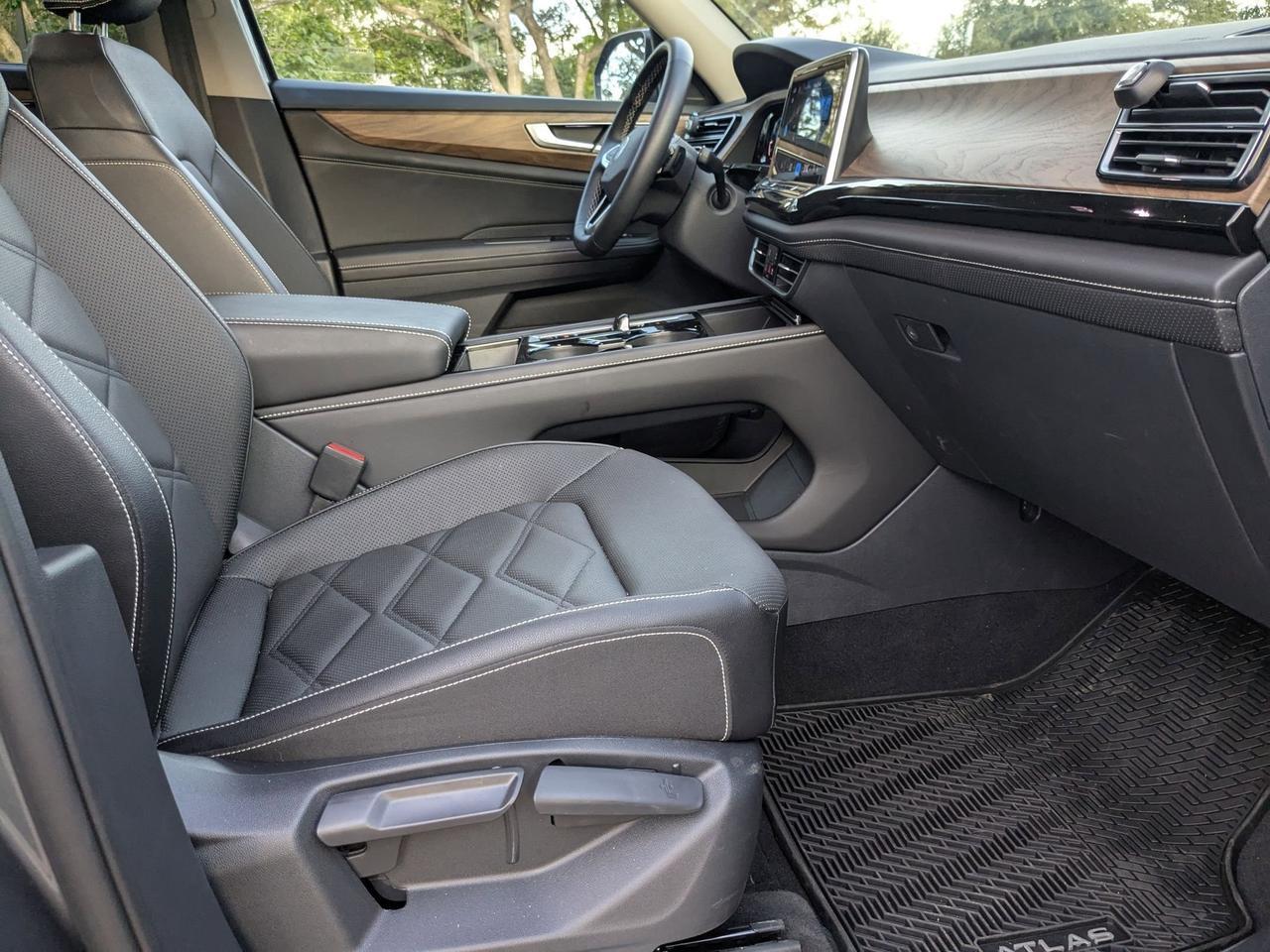 2025 Volkswagen Atlas 2.0T SE w/Technology San Antonio TX