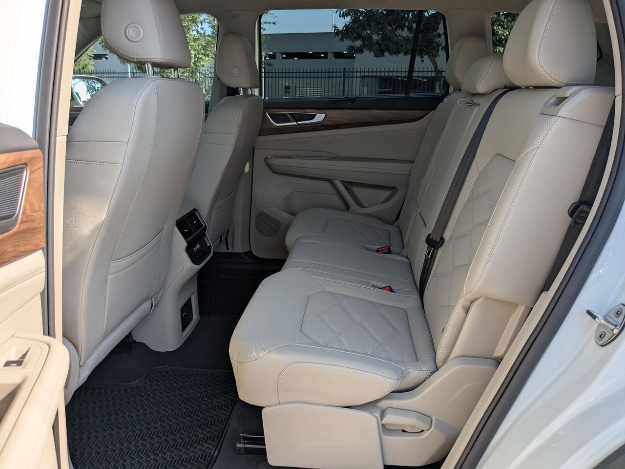 2025 Volkswagen Atlas 2.0T SE w/Technology San Antonio TX