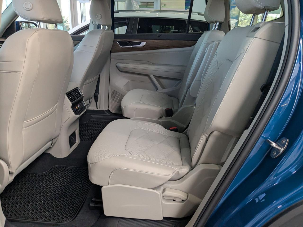 2025 Volkswagen Atlas 2.0T SE w/Technology San Antonio TX