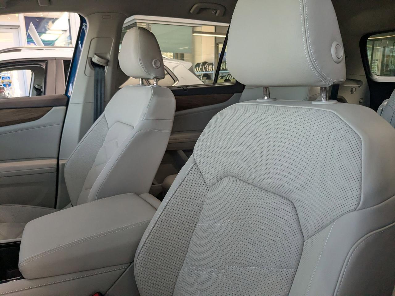 2025 Volkswagen Atlas 2.0T SE w/Technology San Antonio TX