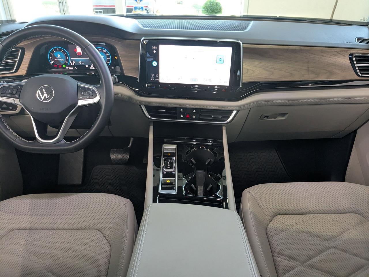 2025 Volkswagen Atlas 2.0T SE w/Technology San Antonio TX