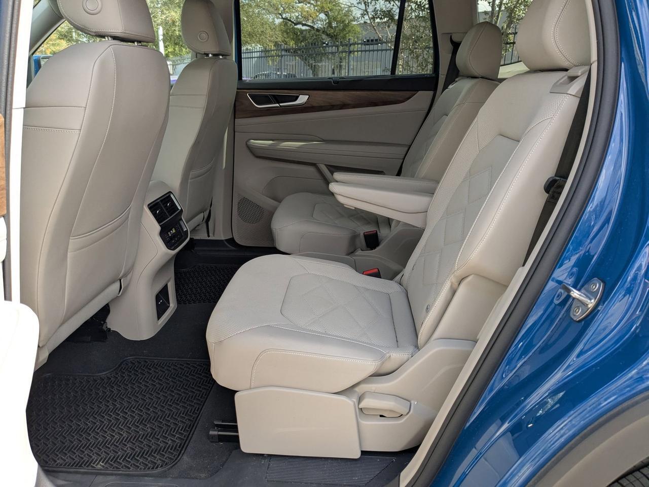 2025 Volkswagen Atlas 2.0T SE w/Technology San Antonio TX