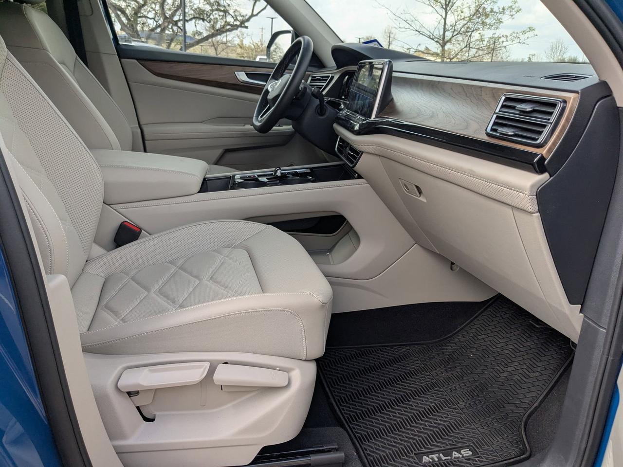 2025 Volkswagen Atlas 2.0T SE w/Technology San Antonio TX