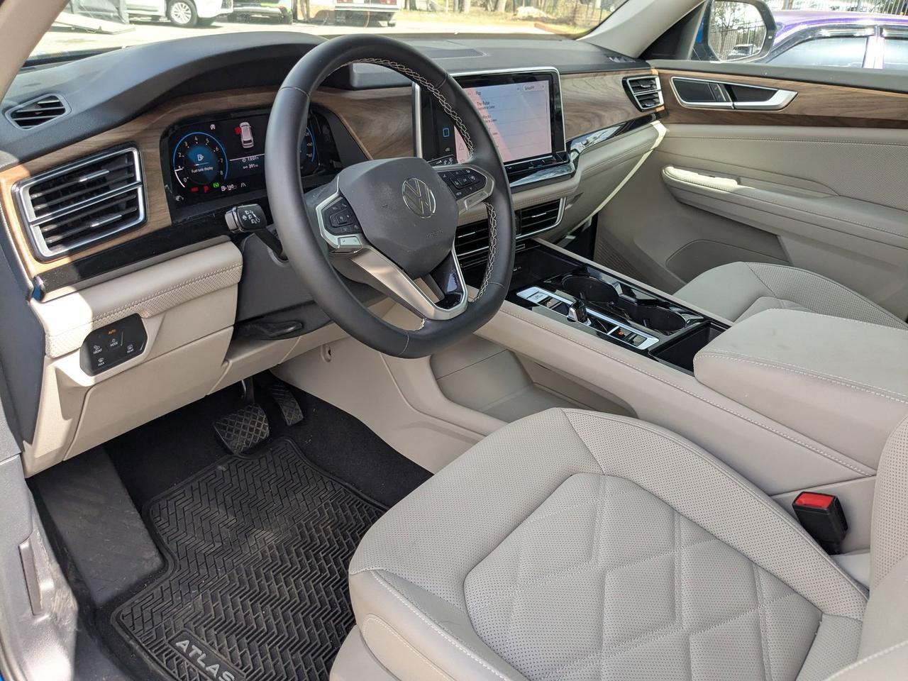 2025 Volkswagen Atlas 2.0T SE w/Technology San Antonio TX