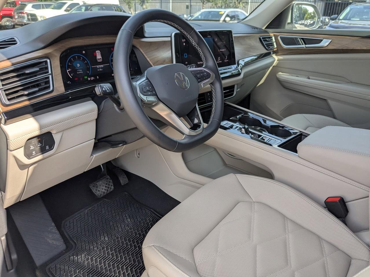 2025 Volkswagen Atlas 2.0T SE w/Technology San Antonio TX