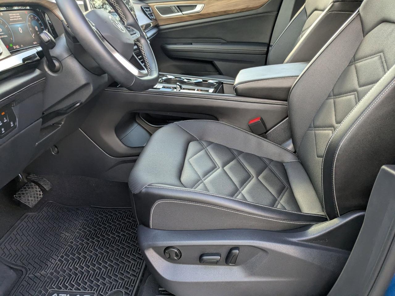 2025 Volkswagen Atlas 2.0T SE w/Technology San Antonio TX