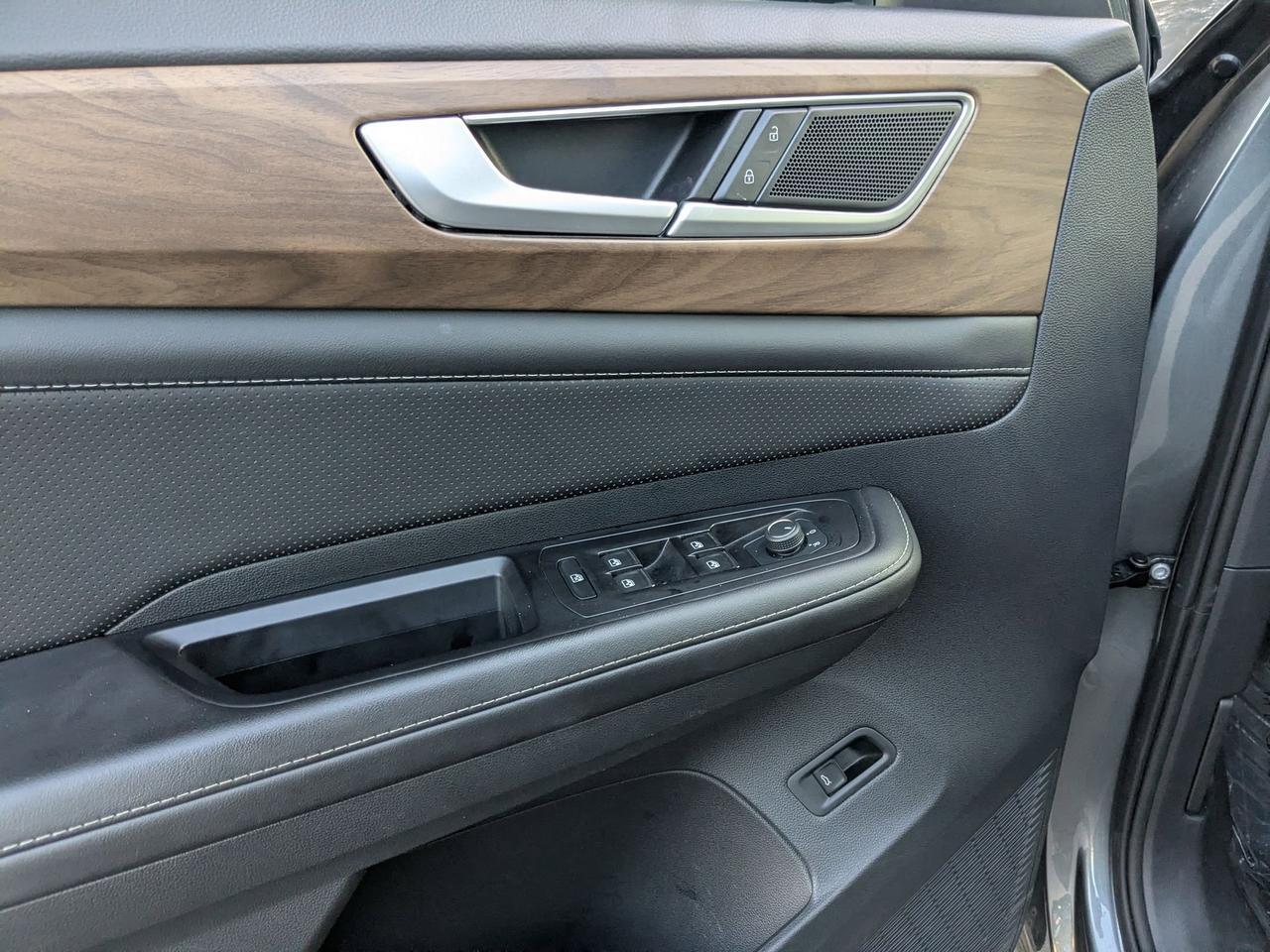 2025 Volkswagen Atlas 2.0T SE w/Technology San Antonio TX