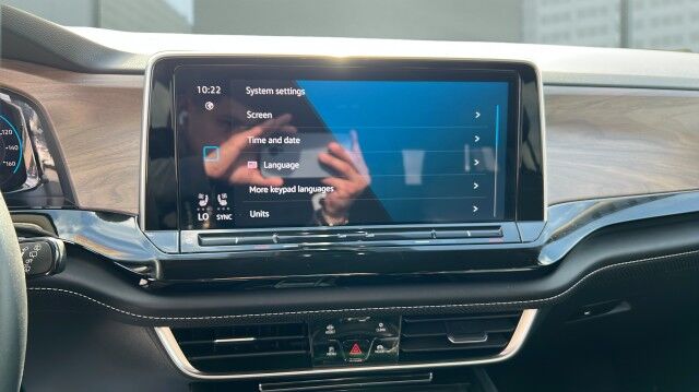 2025 Volkswagen Atlas 2.0T SE w/Technology San Juan TX