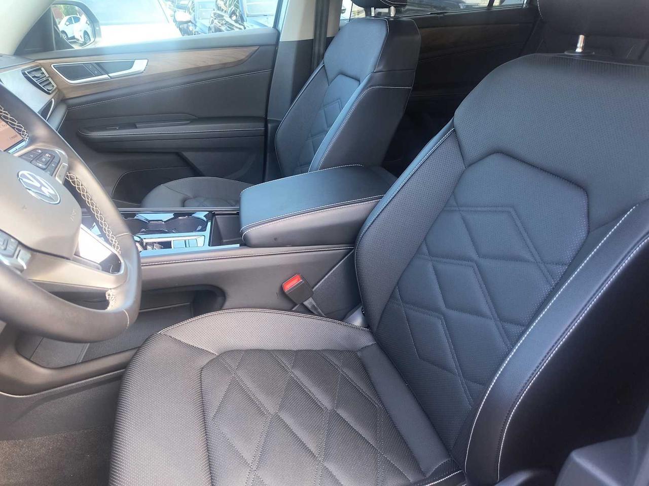 2025 Volkswagen Atlas 2.0T SE w/Technology Medford MA