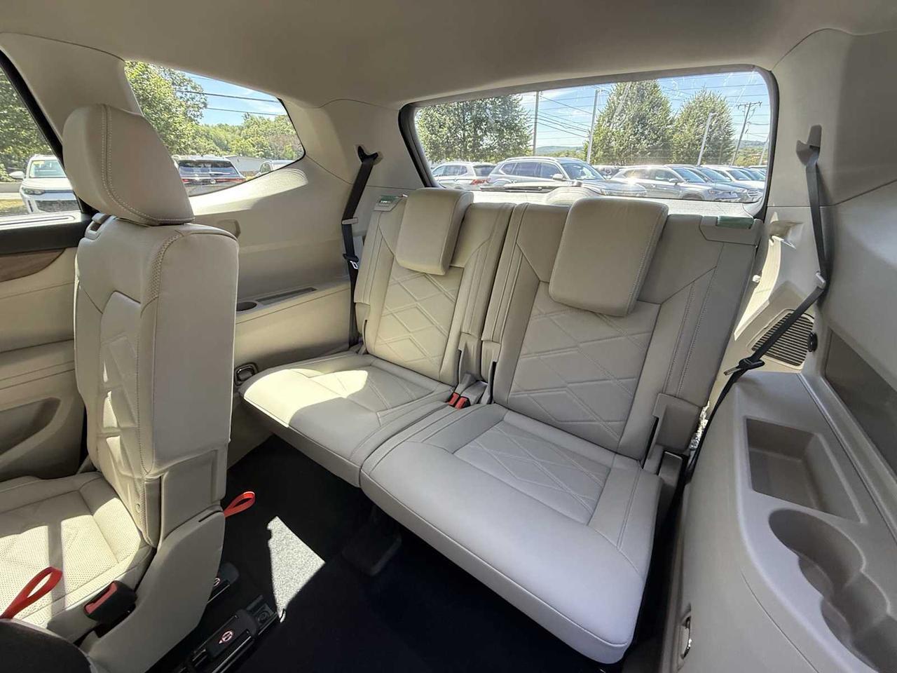 2025 Volkswagen Atlas 2.0T SE w/Technology Westborough MA